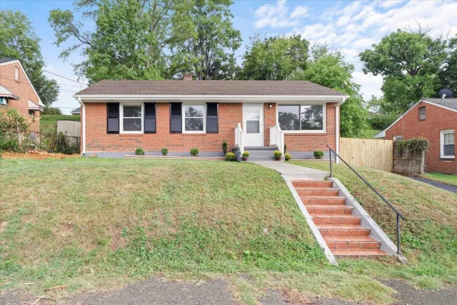 4928 Rowe Ridge RD NW, Roanoke, VA, 24017