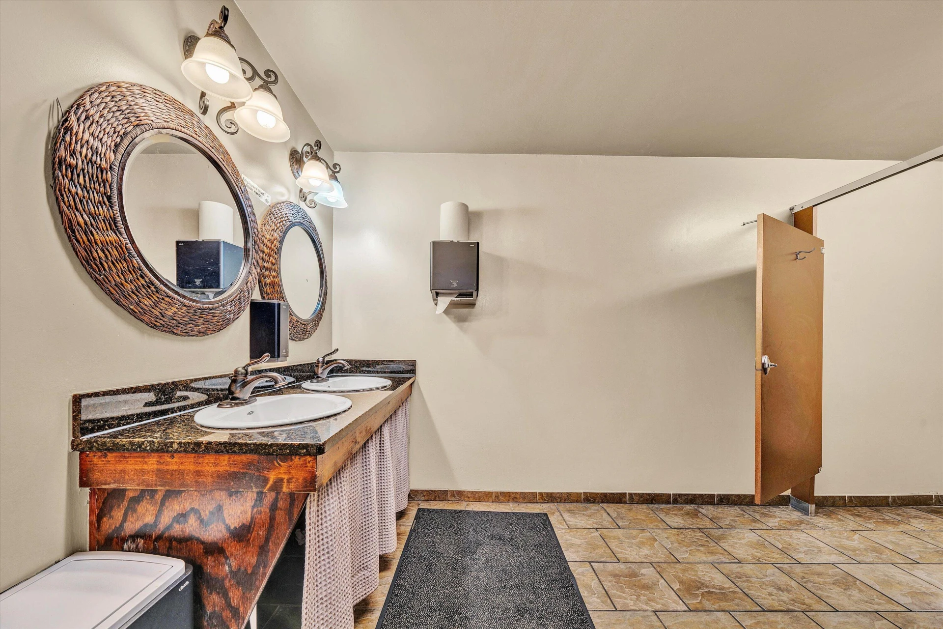 1041 Harbour Inn LN - Photo 38