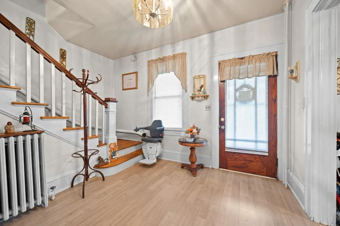 663 Murray AVE SE - Photo 6