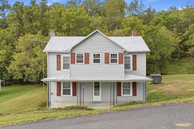 121 Branch RD, Eagle Rock, VA, 24085