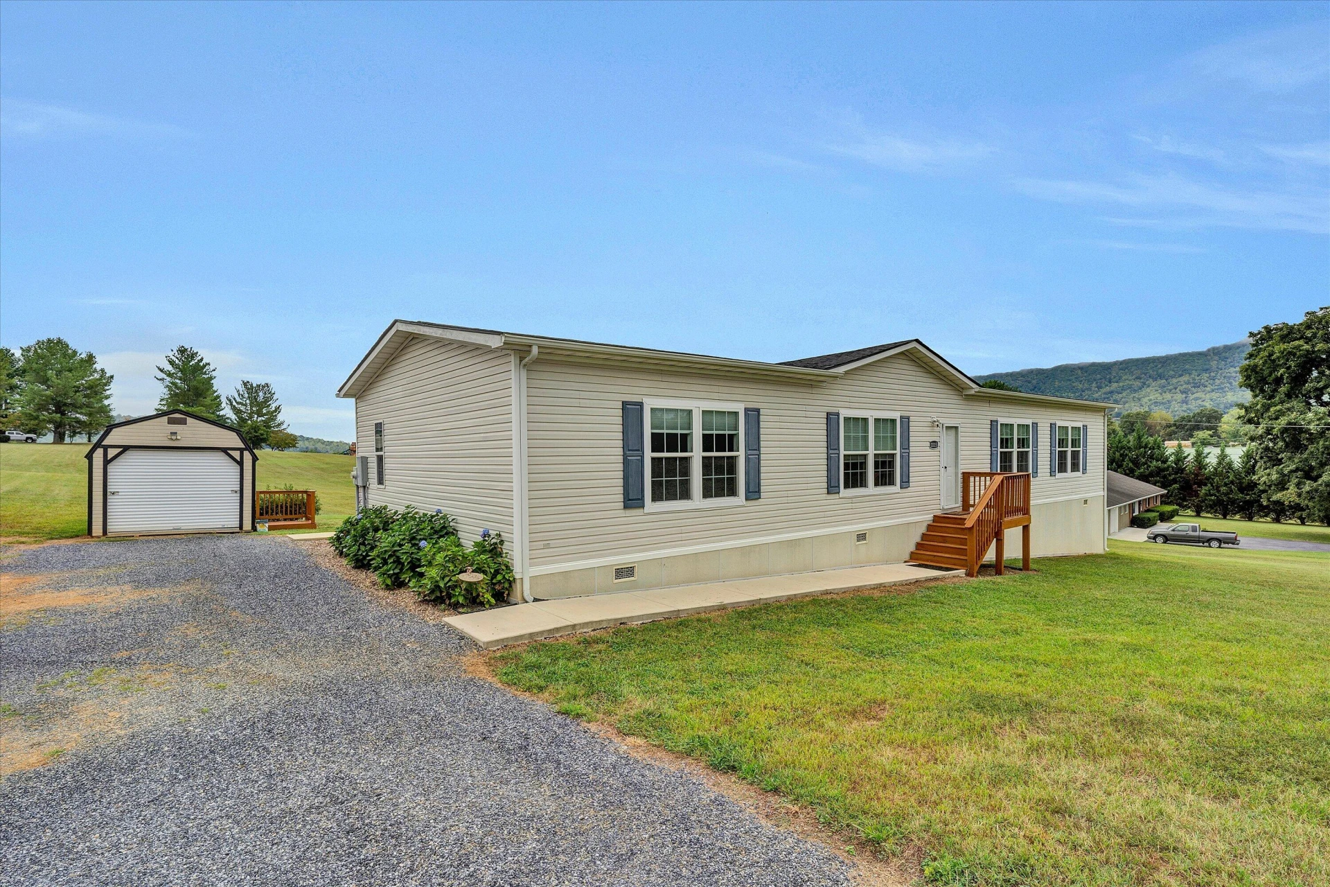 1115 Stayman RD