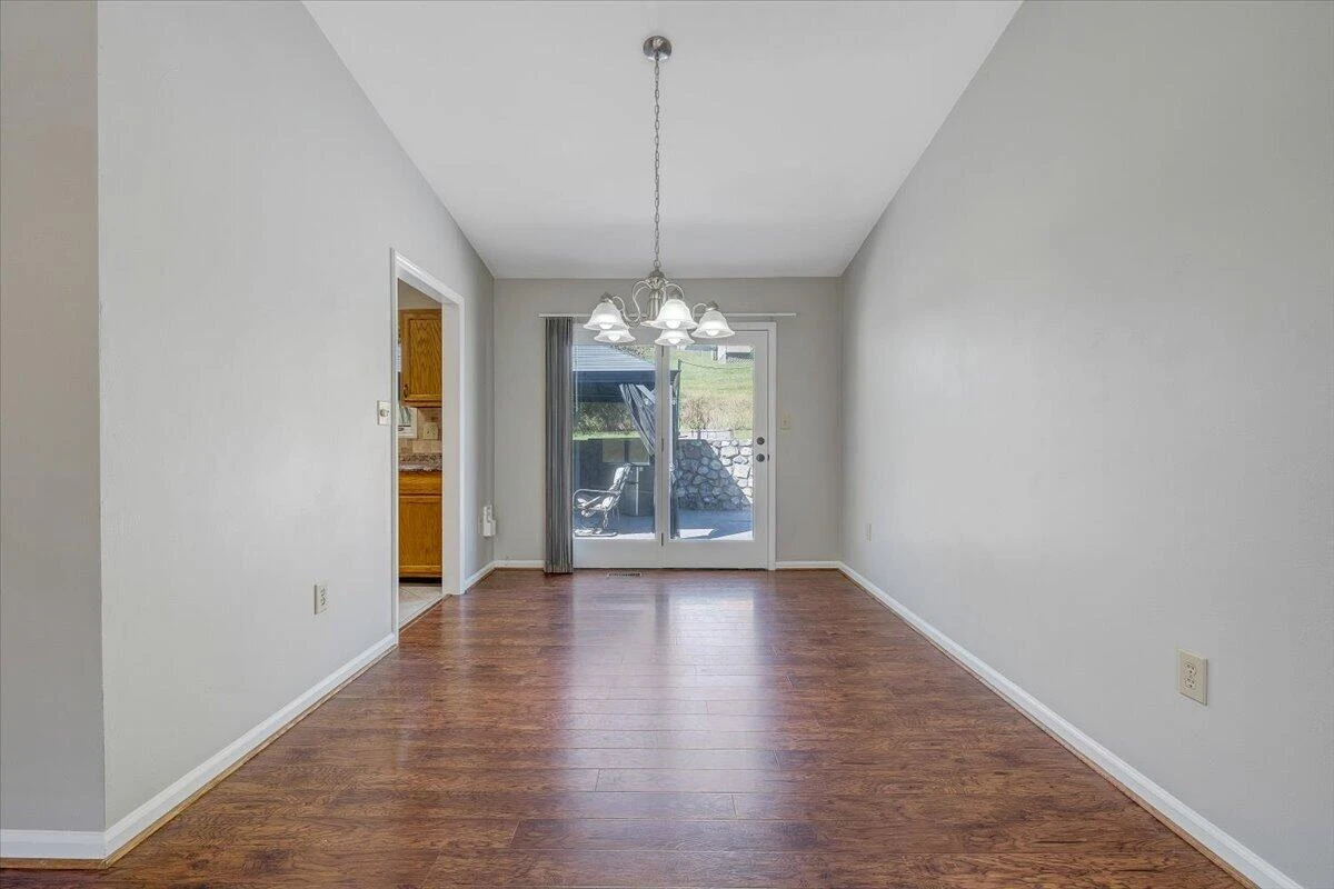 3831 Cundiff DR - Photo 9