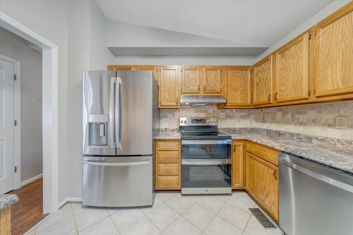 3831 Cundiff DR - Photo 11