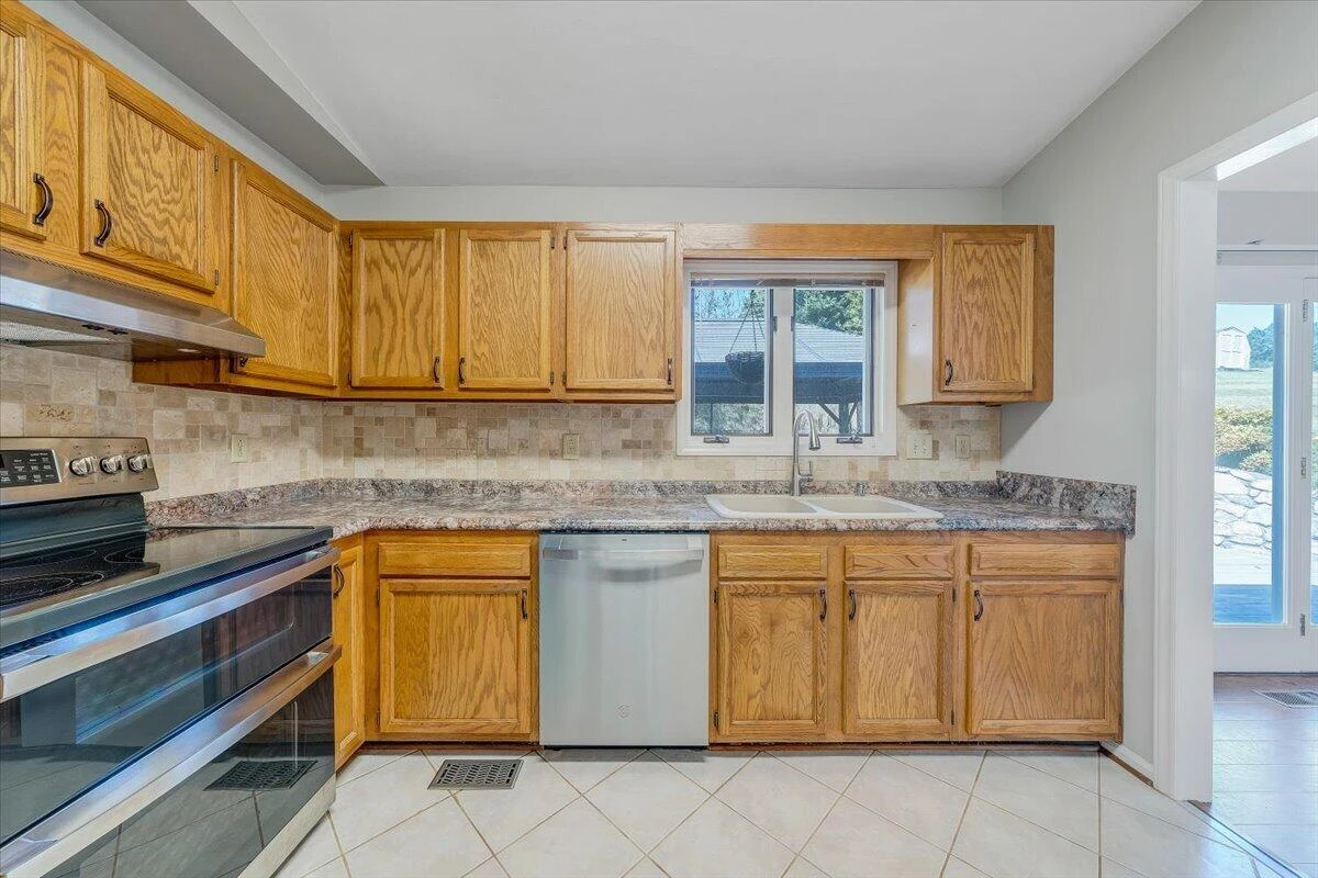 3831 Cundiff DR - Photo 12