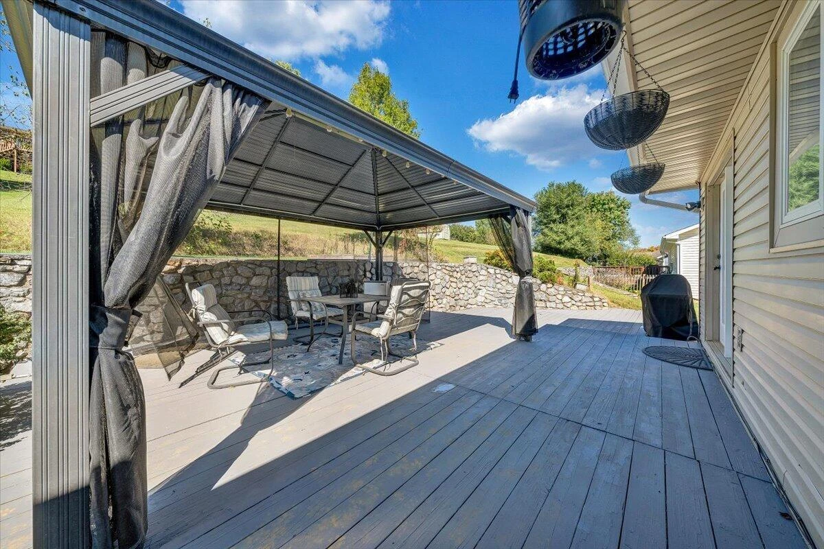 3831 Cundiff DR - Photo 27