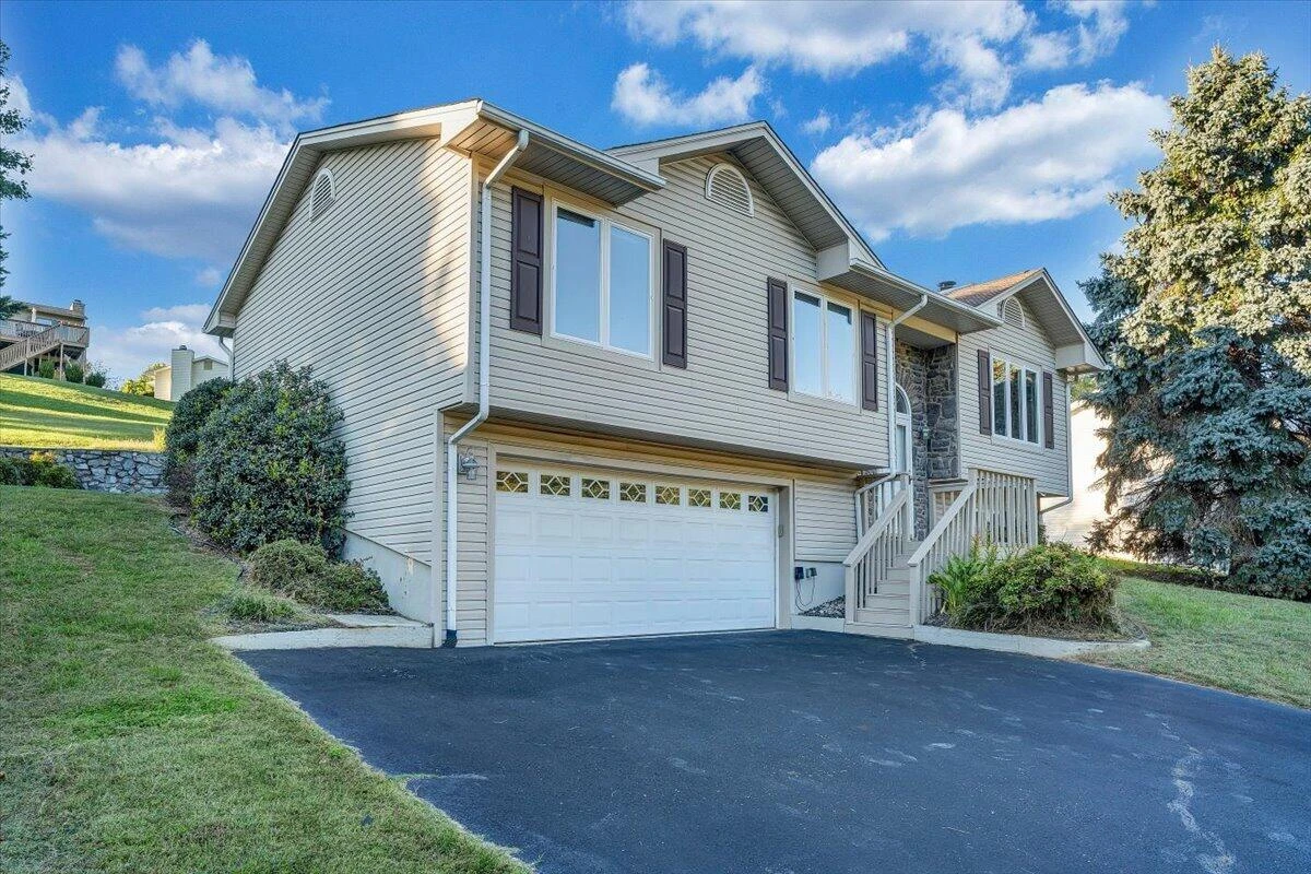 3831 Cundiff DR - Photo 34