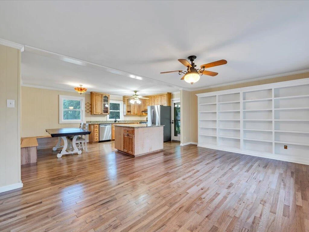 1185 County Line RD - Photo 6