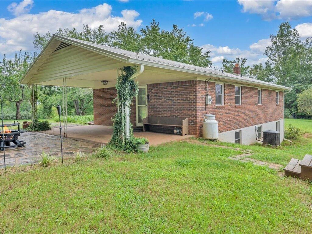 1185 County Line RD - Photo 38