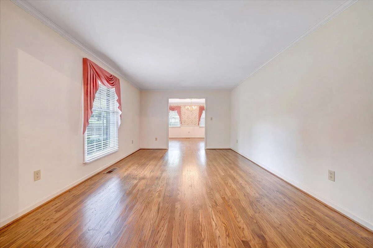 3010 Links Manor DR - Photo 4