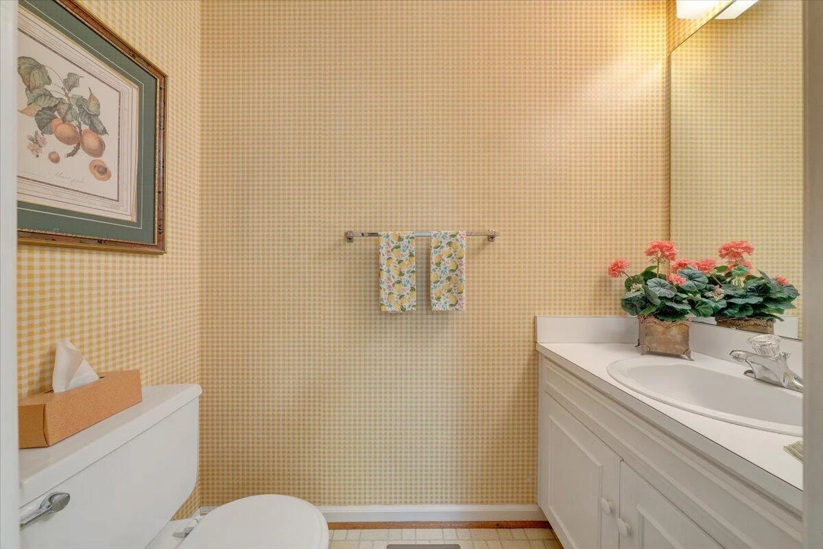 3010 Links Manor DR - Photo 9