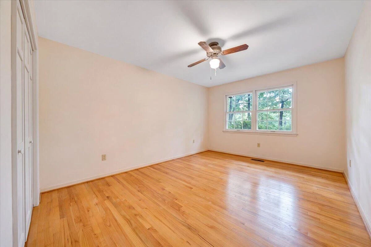 3010 Links Manor DR - Photo 18