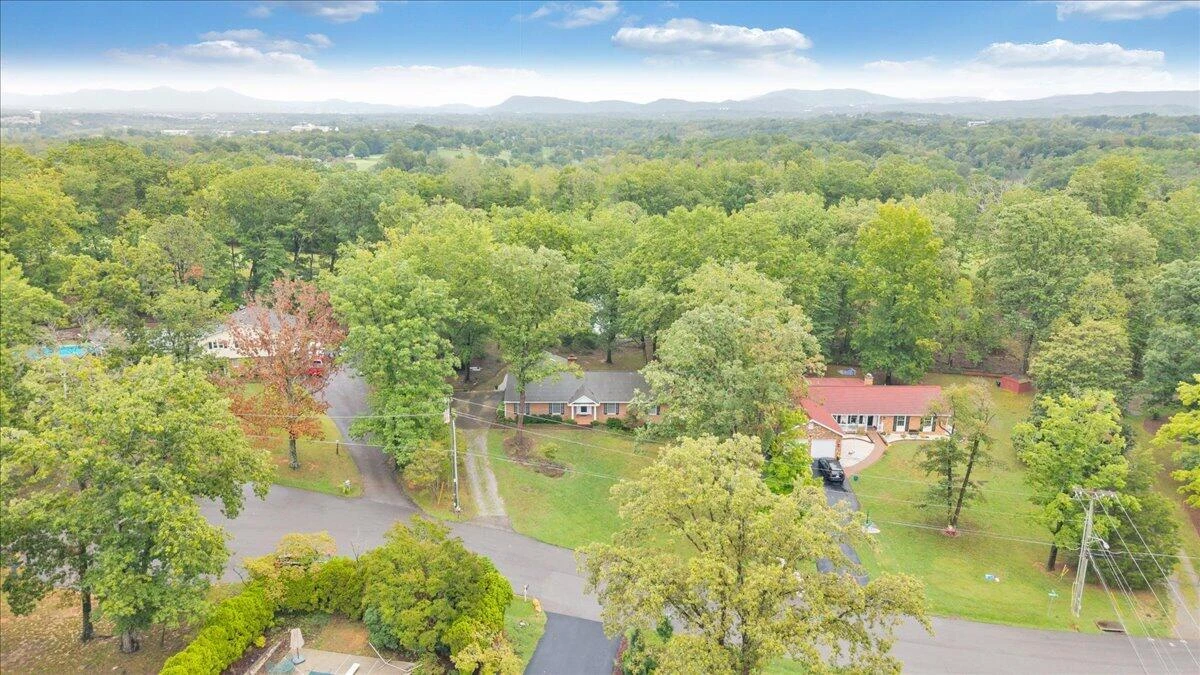 3010 Links Manor DR - Photo 31