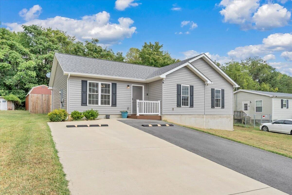 205 Rutledge CIR - Photo 29