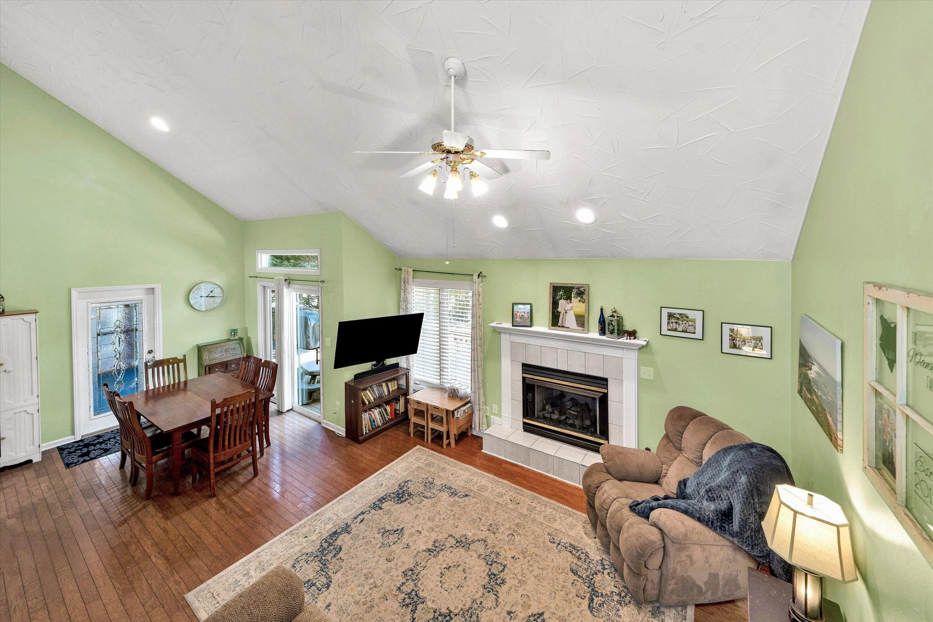 3627 Twin Views CT - Photo 15