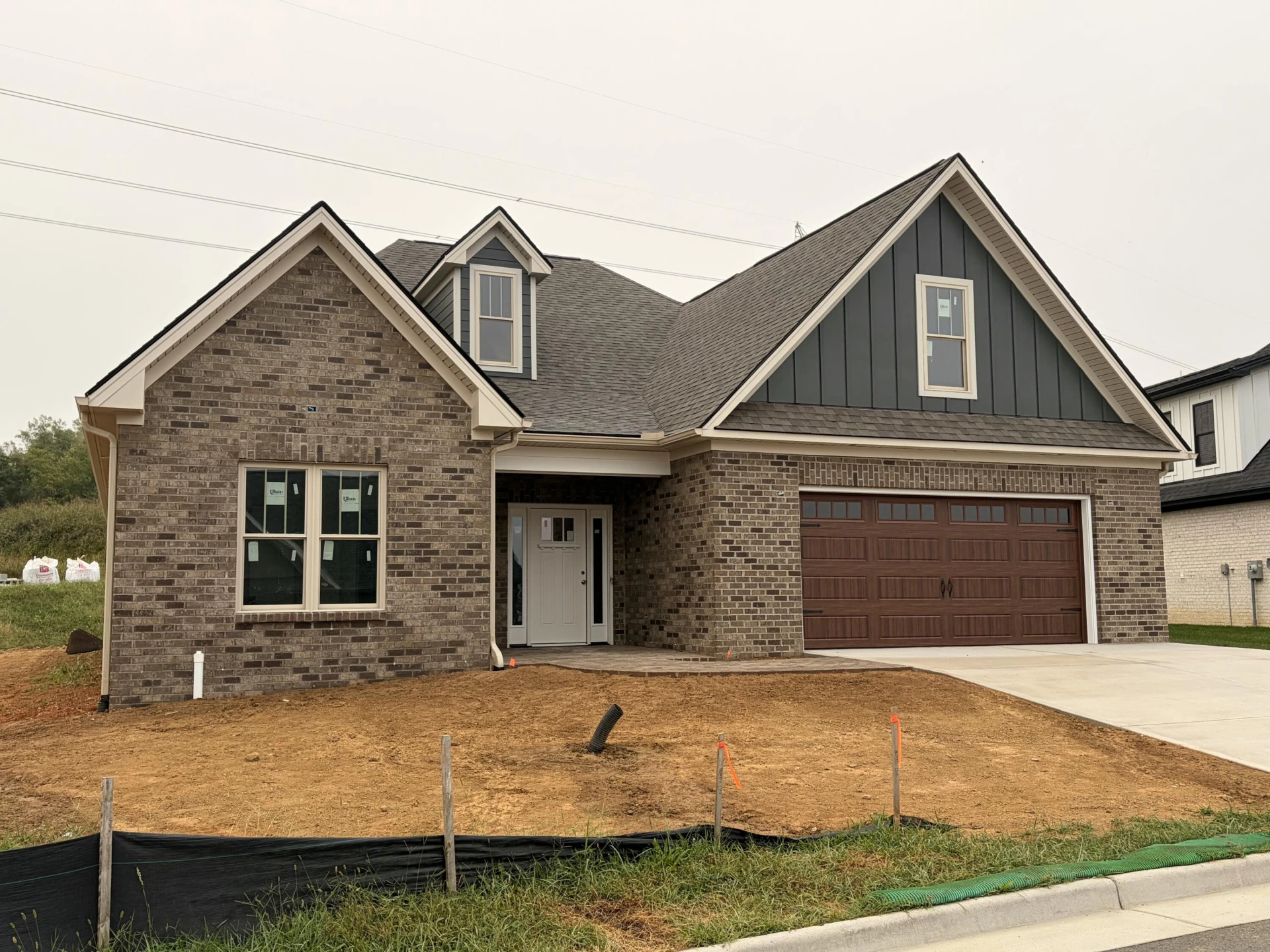 193 Merion CIR