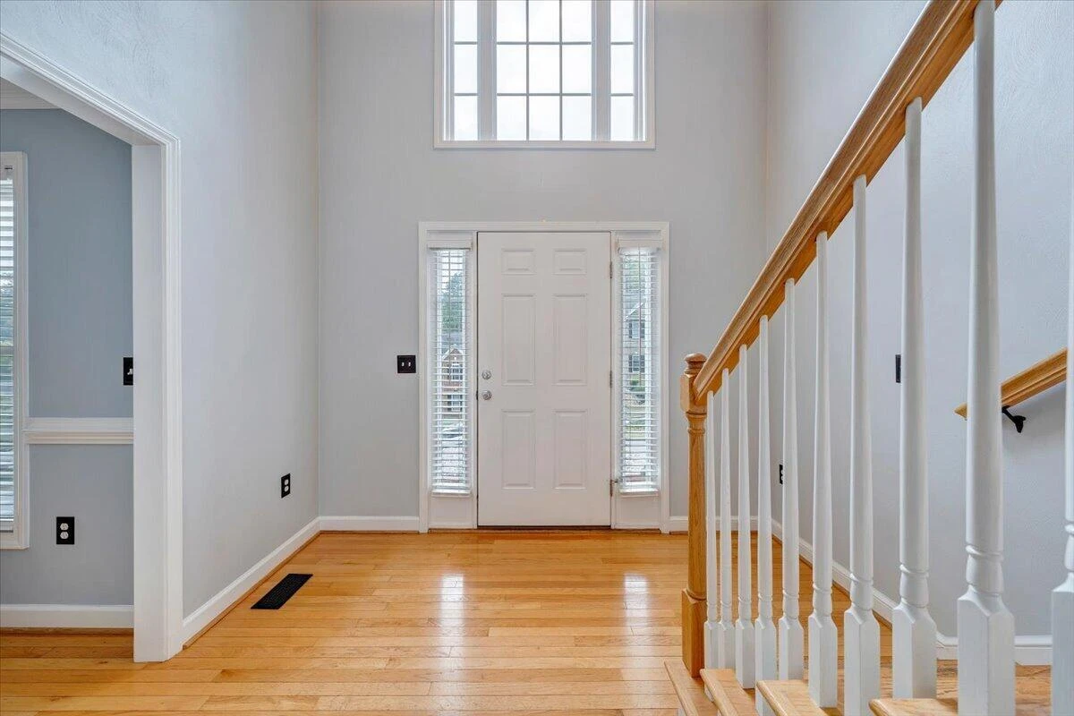 2925 Phillips Brook LN - Photo 6