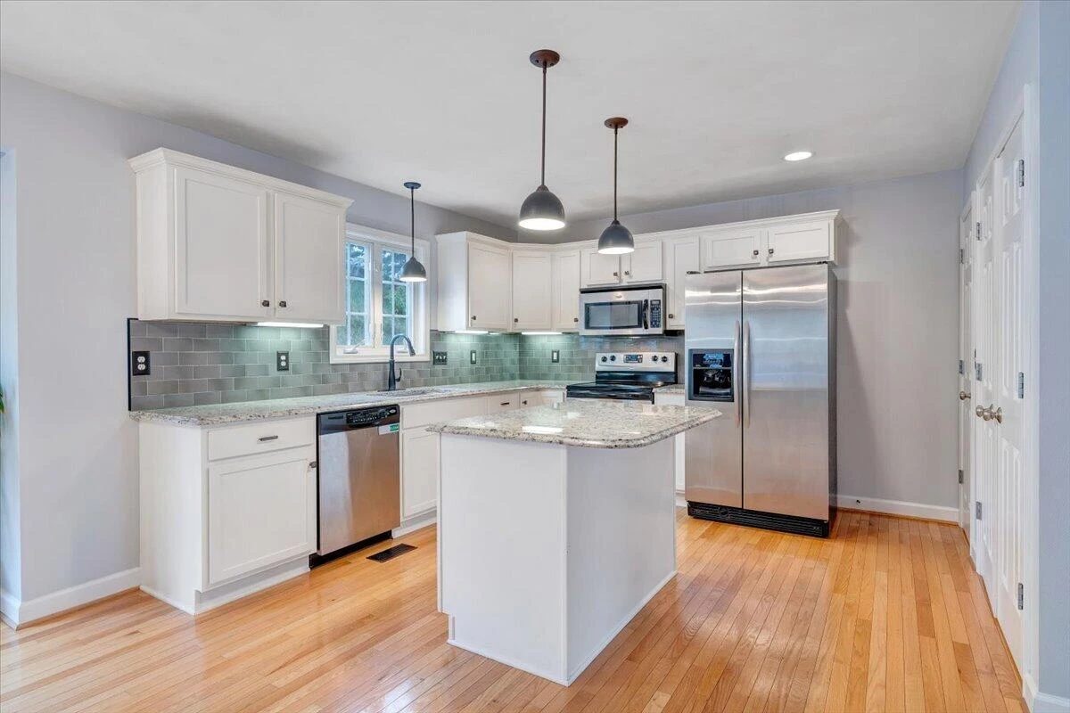 2925 Phillips Brook LN - Photo 11