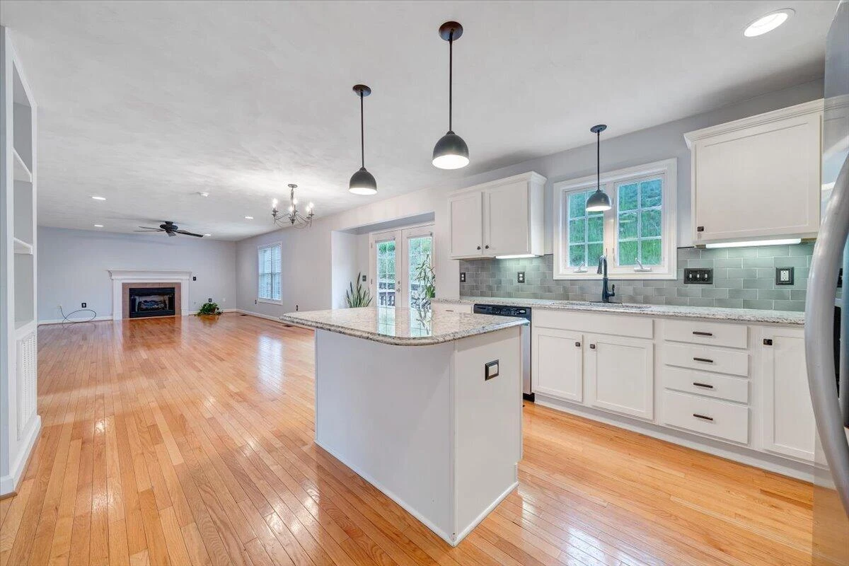 2925 Phillips Brook LN - Photo 13