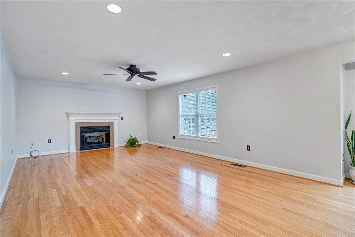 2925 Phillips Brook LN - Photo 15