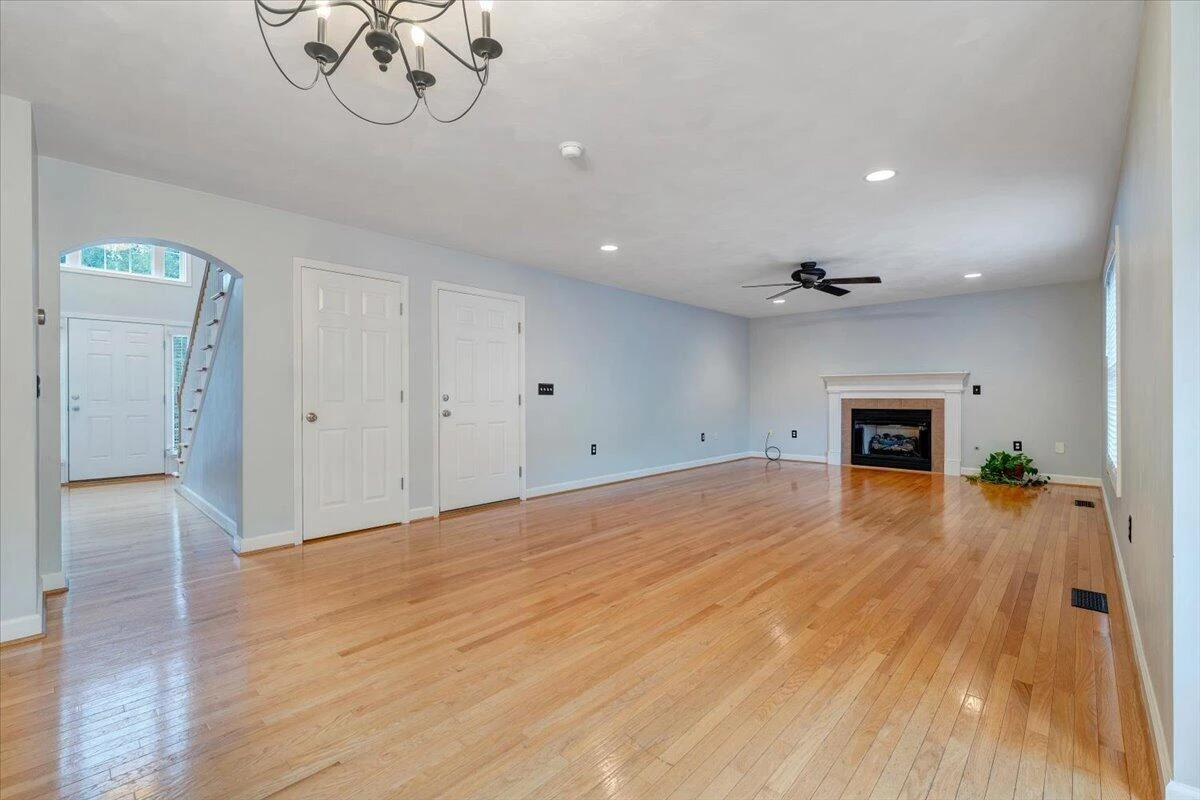 2925 Phillips Brook LN - Photo 17