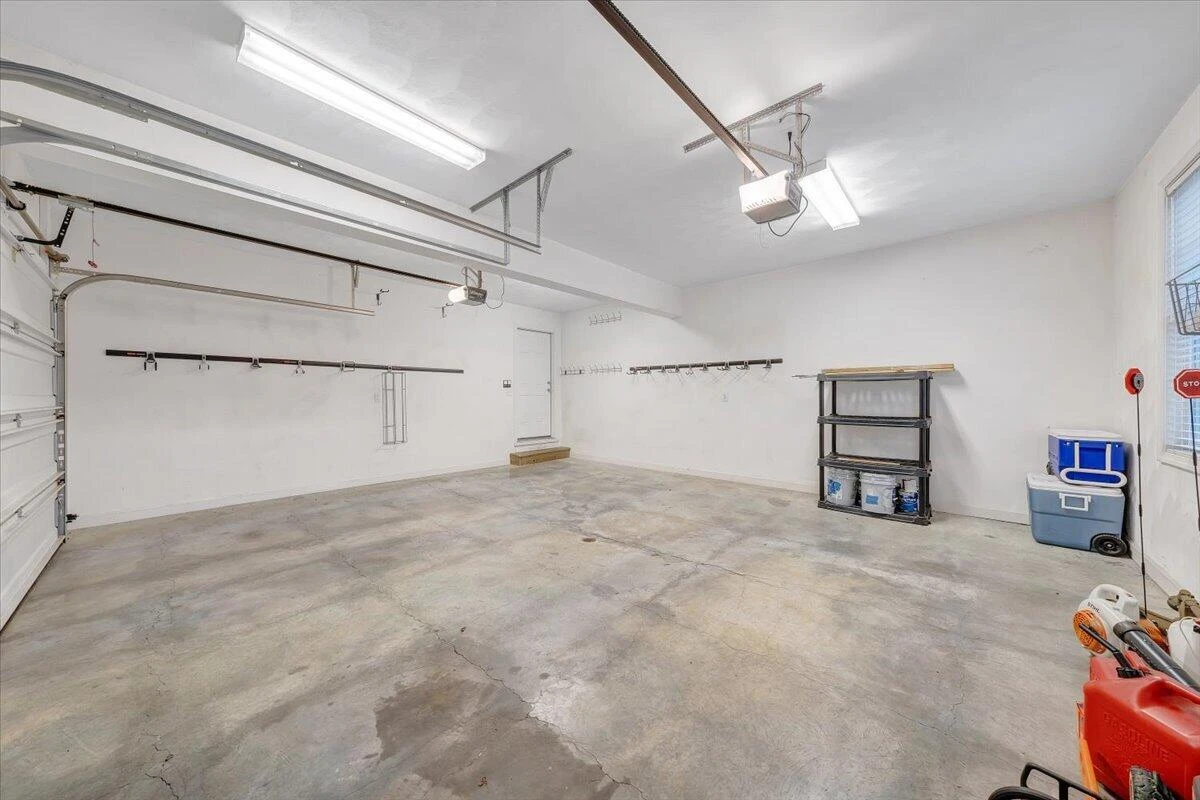 2925 Phillips Brook LN - Photo 22