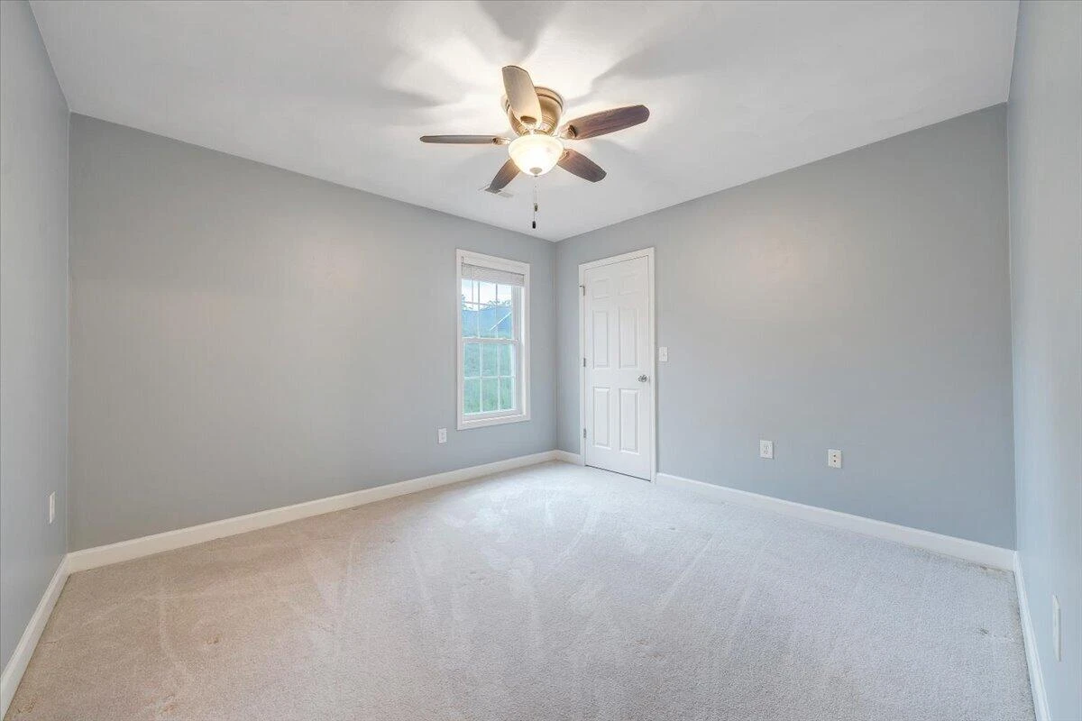 2925 Phillips Brook LN - Photo 32