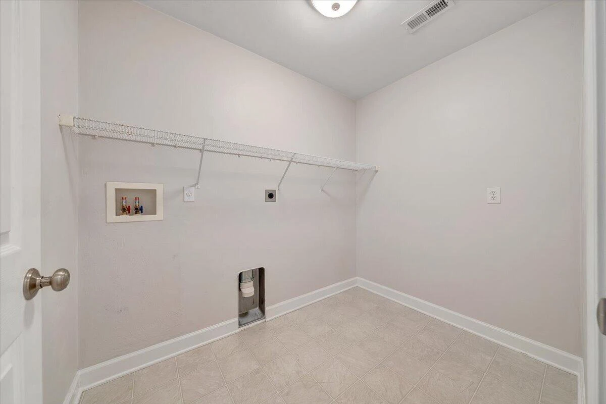 2925 Phillips Brook LN - Photo 37