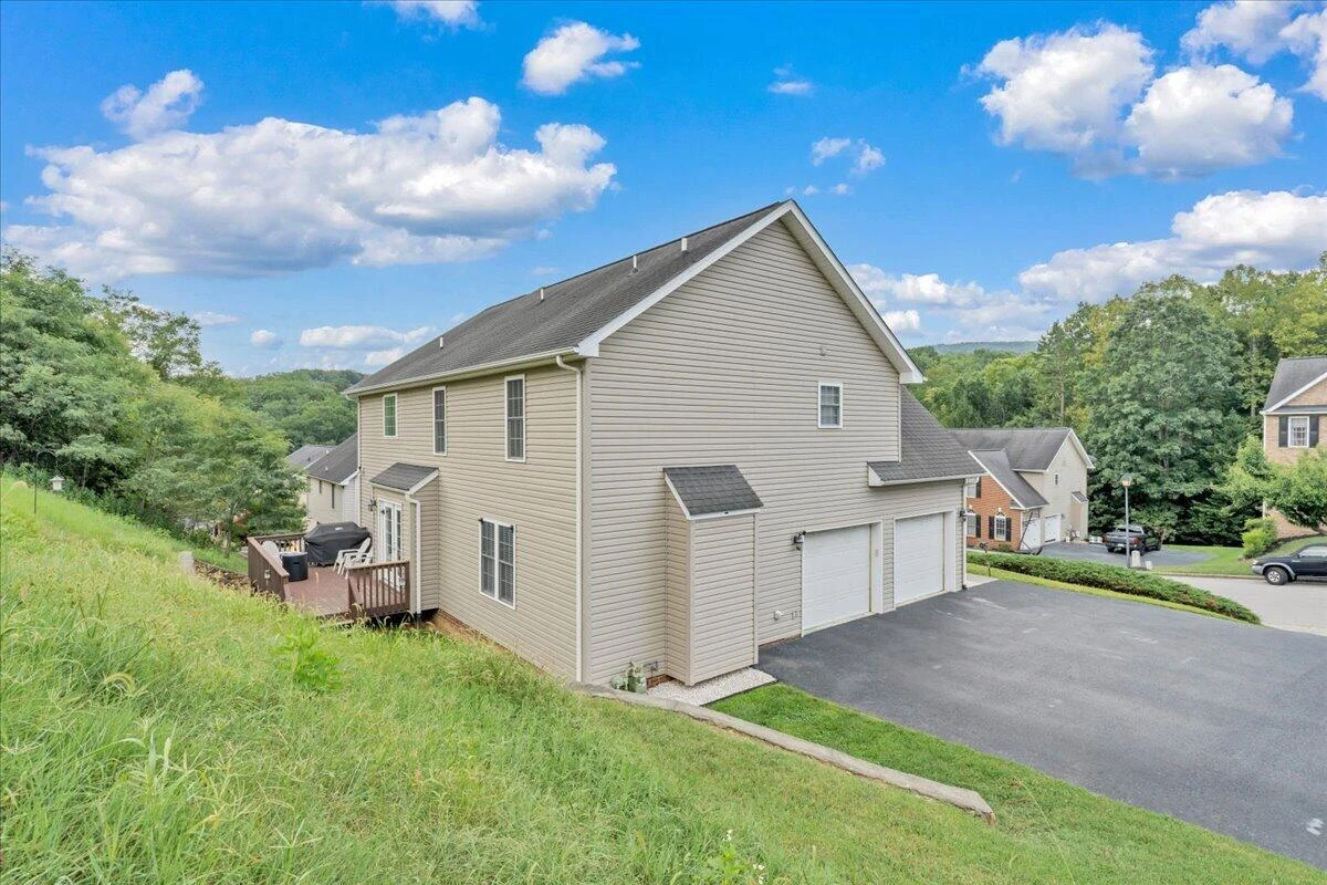 2925 Phillips Brook LN - Photo 46