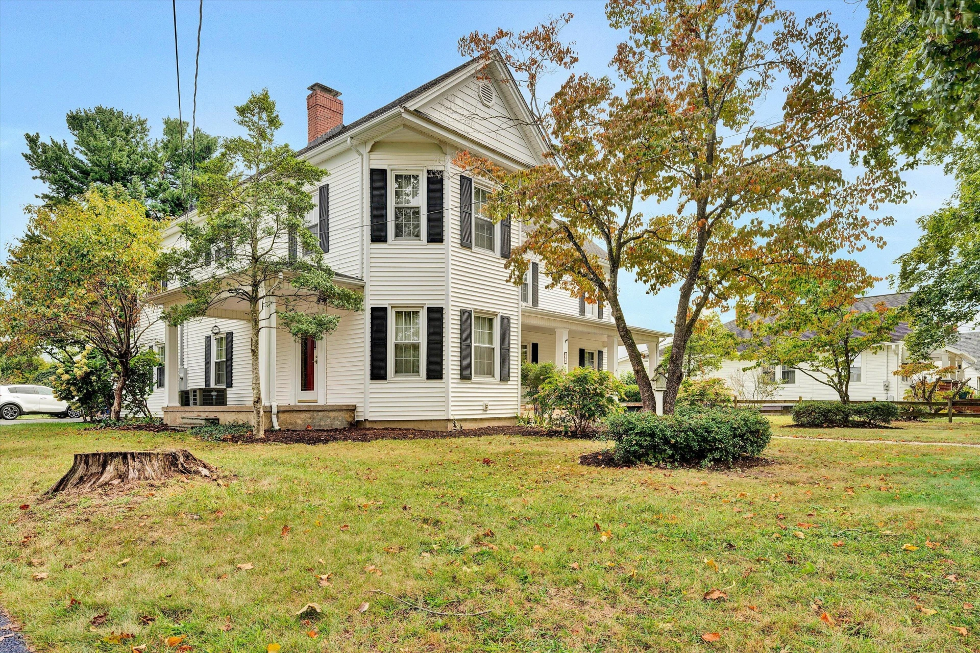 115 Lester ST NE - Photo 4