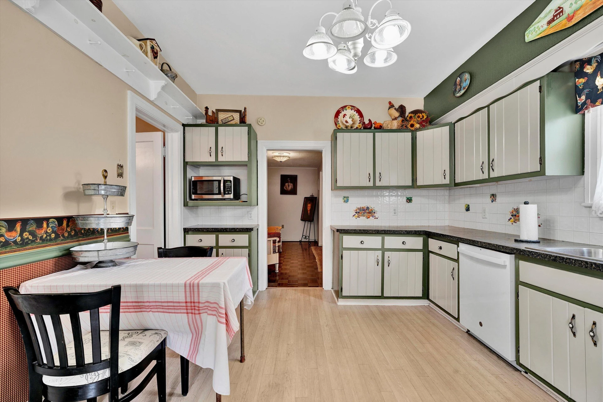 115 Lester ST NE - Photo 12