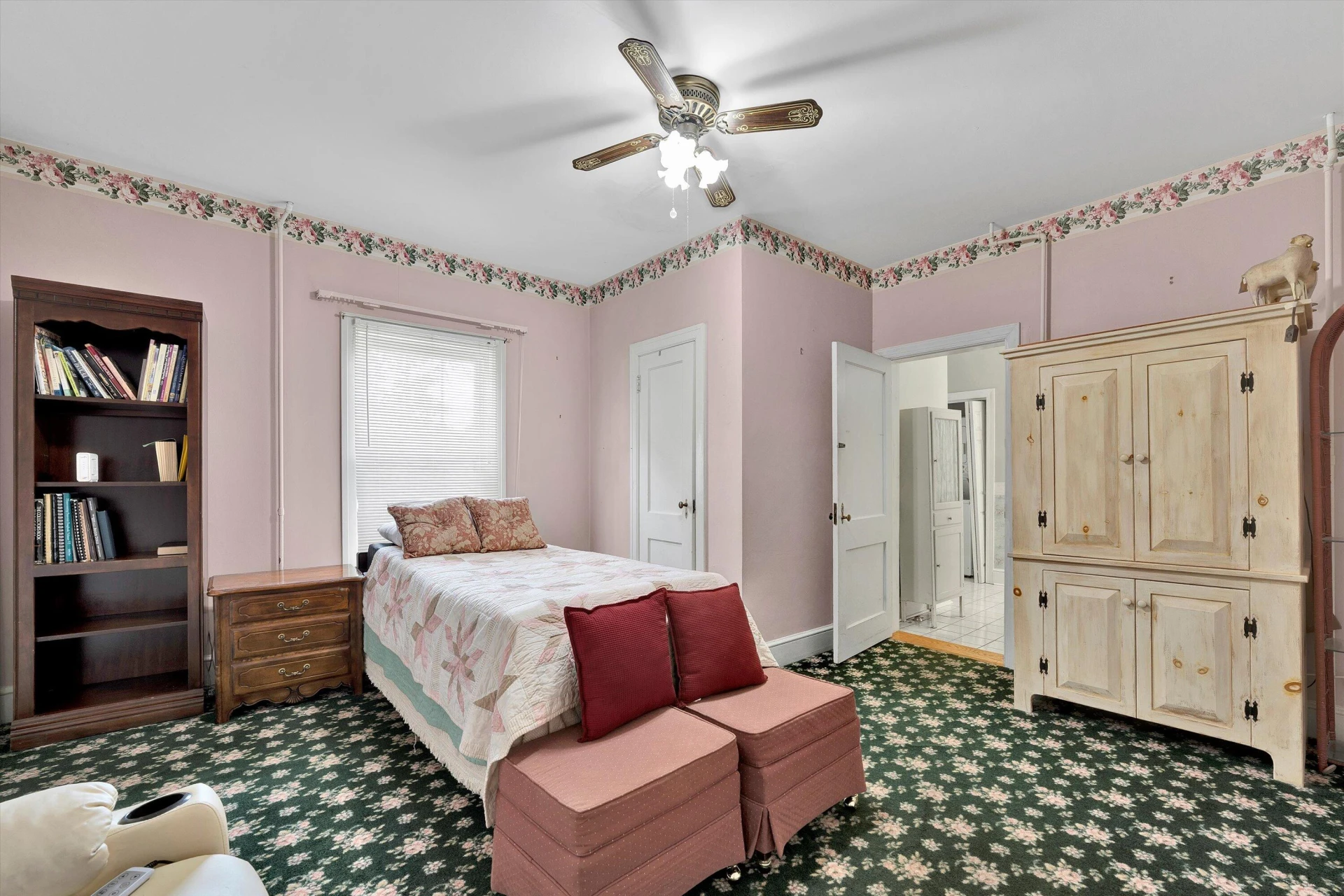 115 Lester ST NE - Photo 23