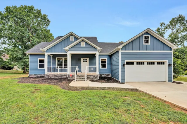 206 Spyglass LN, Huddleston, VA, 24104