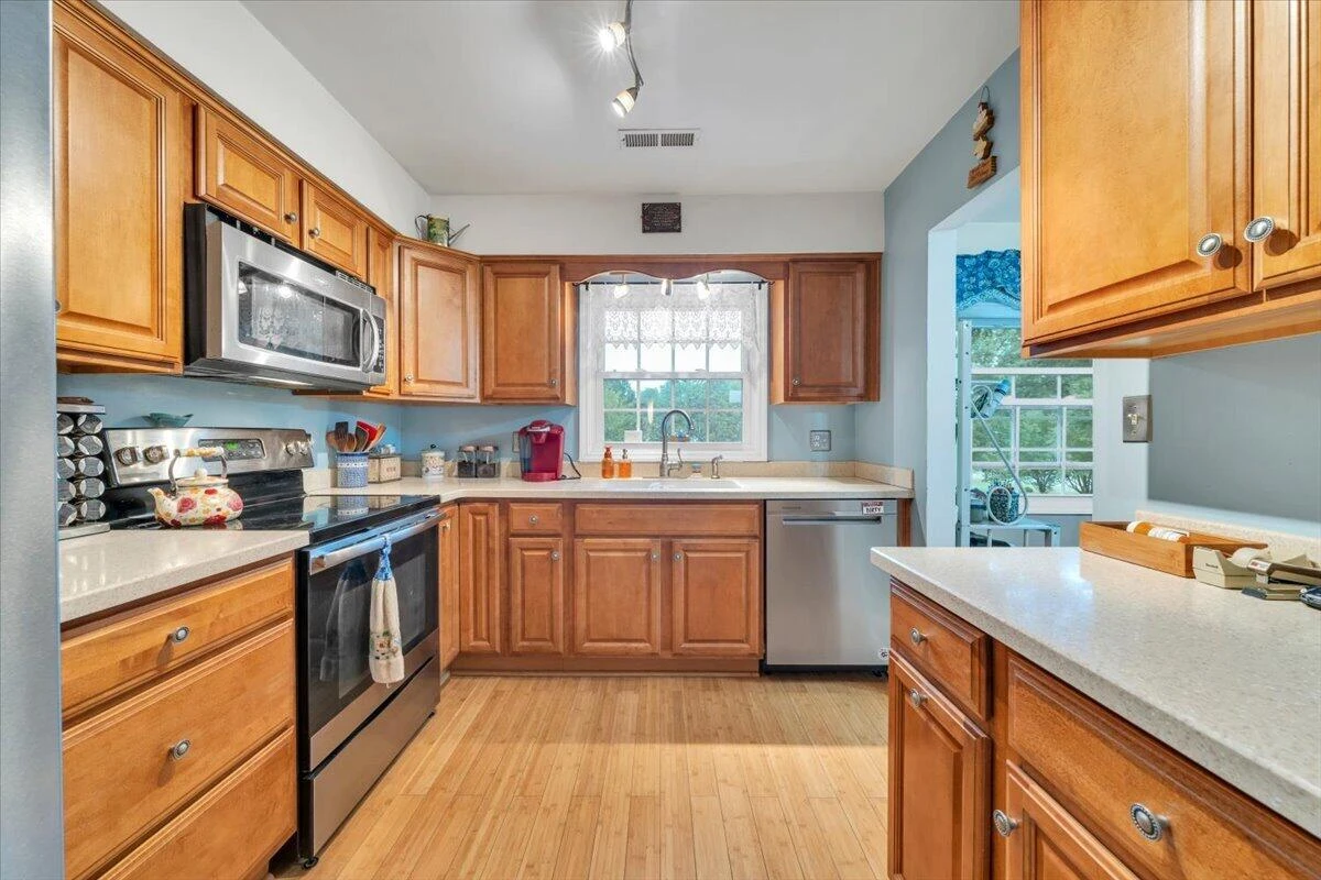 5168 N Lake DR - Photo 5