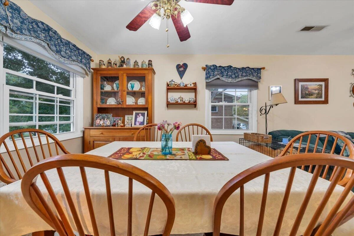 5168 N Lake DR - Photo 9