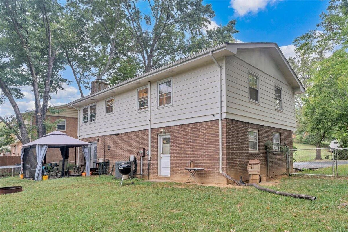 5168 N Lake DR - Photo 22