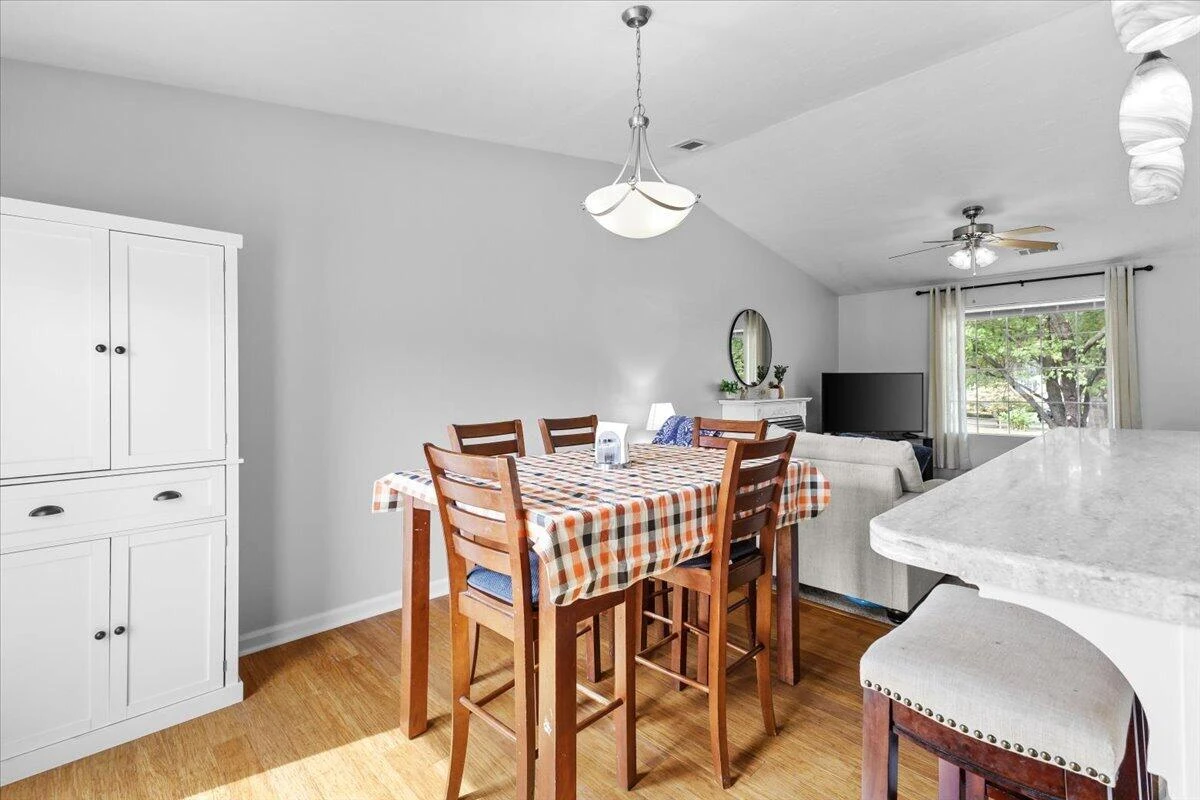 1210 Foxhill DR - Photo 9