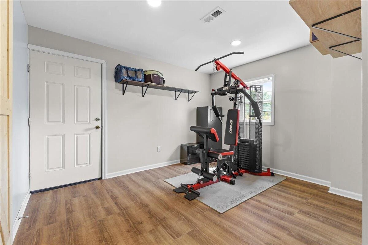 1210 Foxhill DR - Photo 19