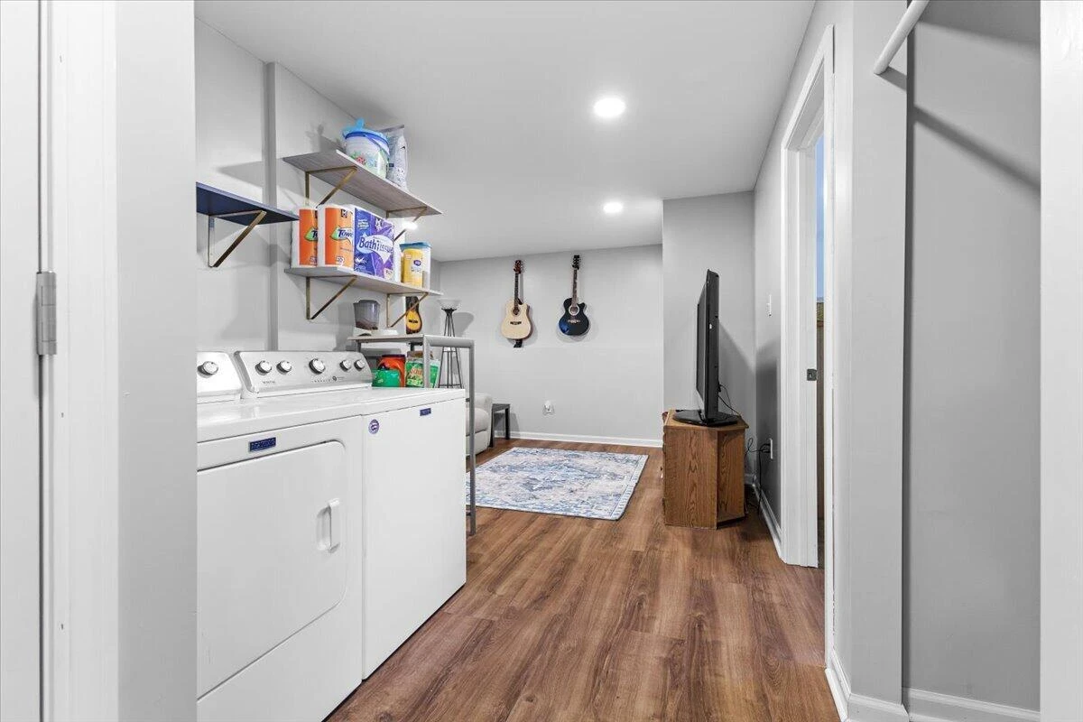 1210 Foxhill DR - Photo 21