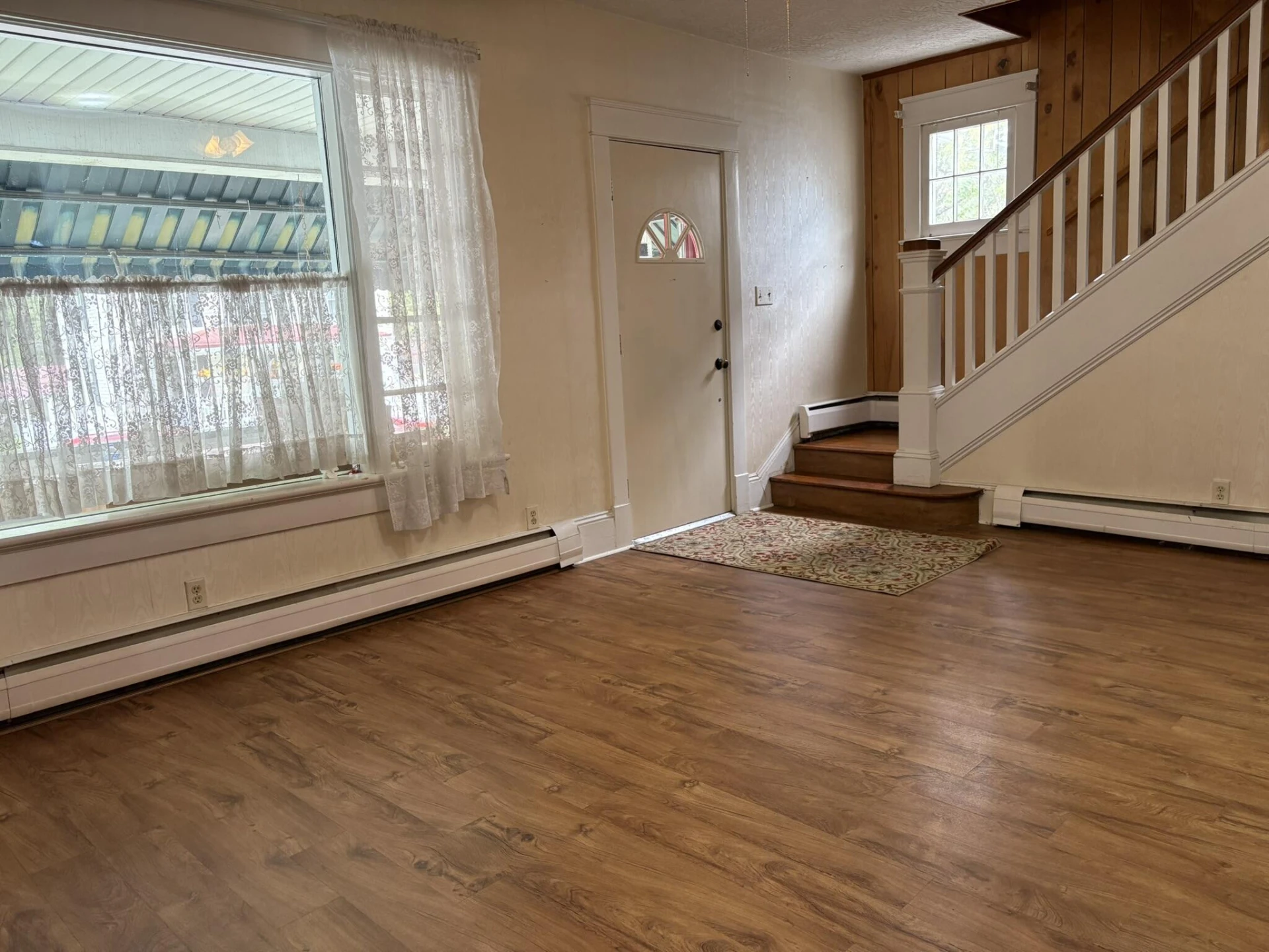 912 Rose AVE - Photo 2