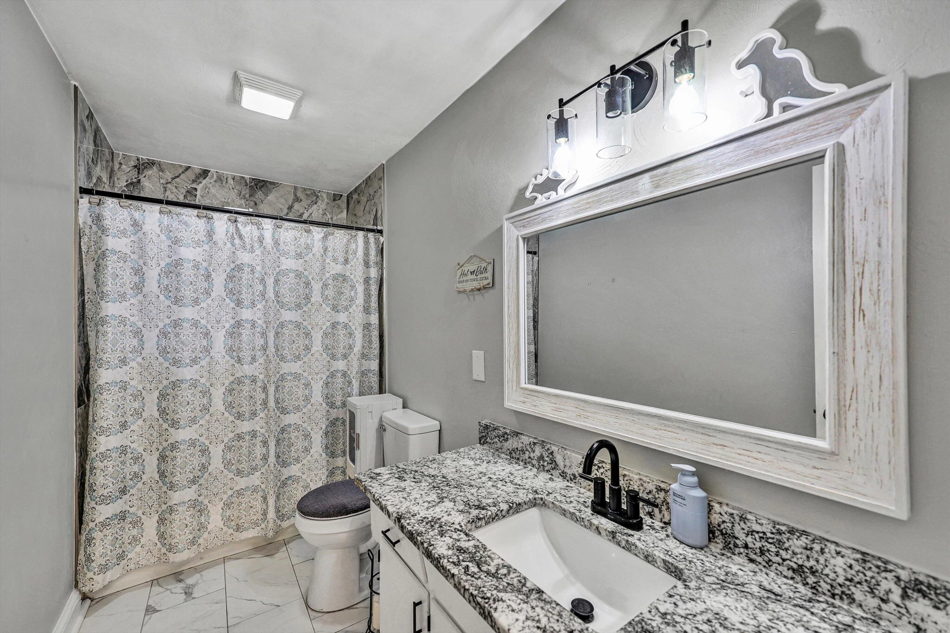 211 Maple DR - Photo 4