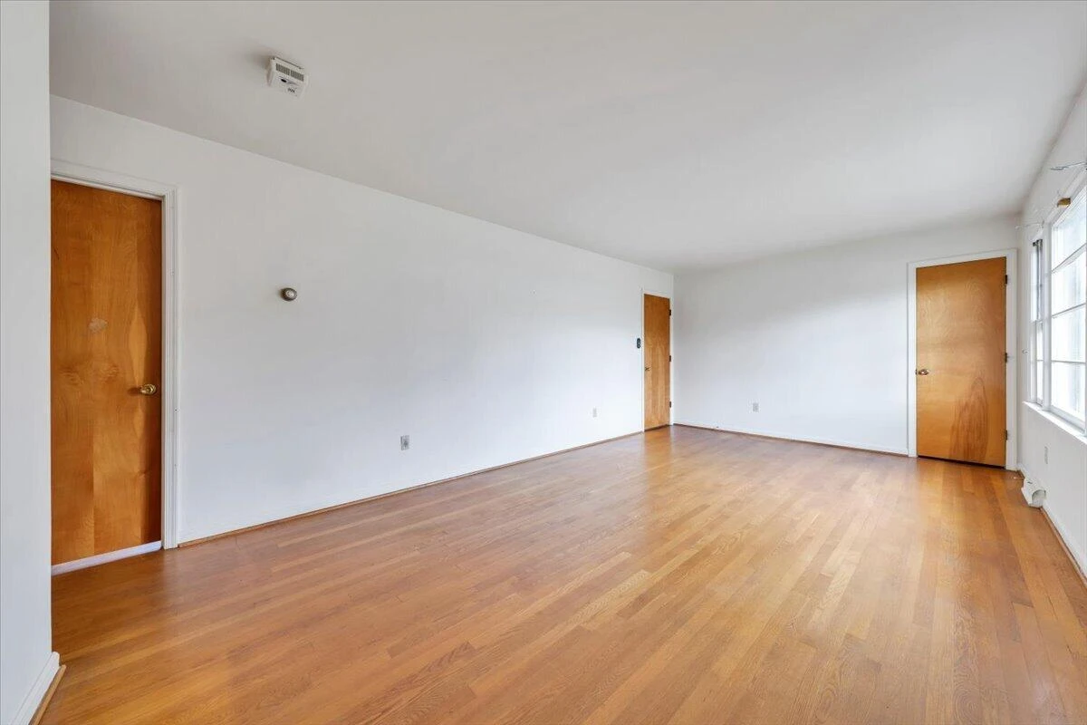 631 Santee RD - Photo 3