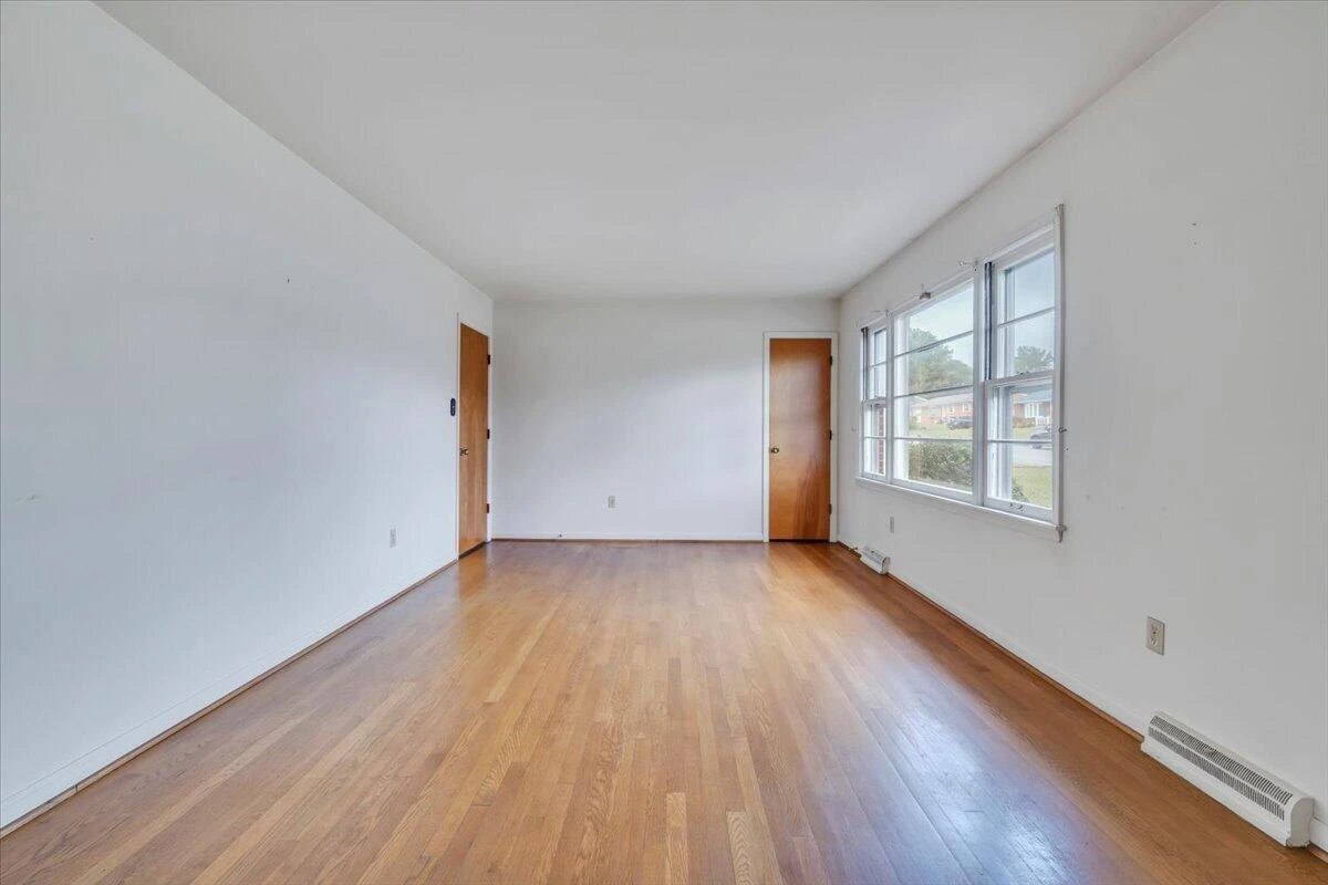 631 Santee RD - Photo 4