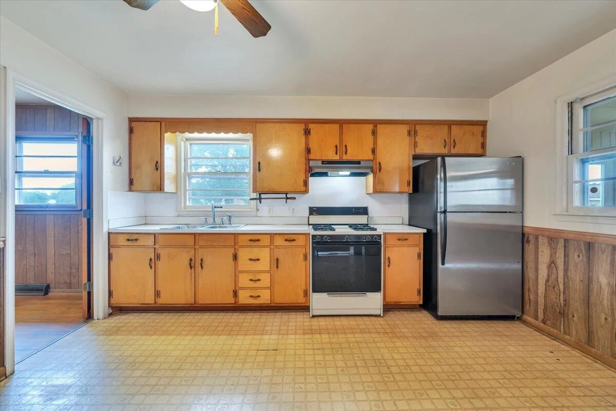 631 Santee RD - Photo 8