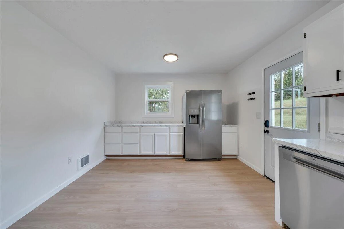 935 Depot ST NE - Photo 9