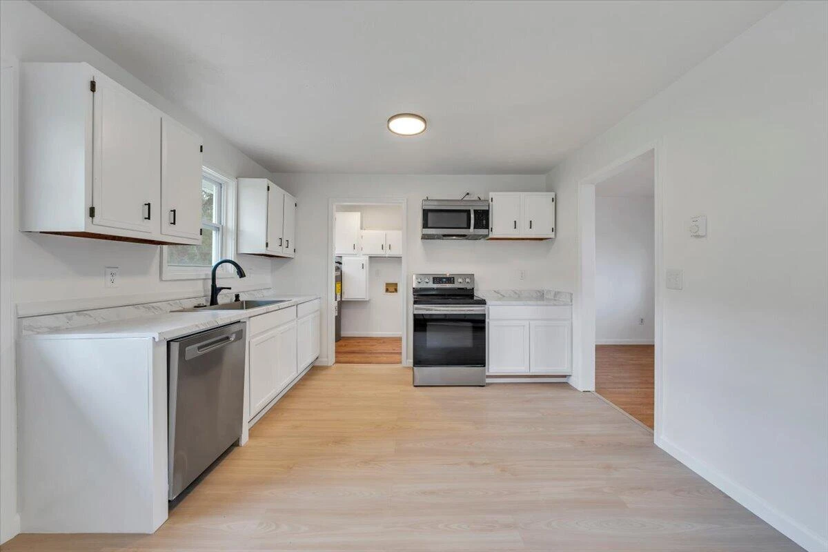 935 Depot ST NE - Photo 10