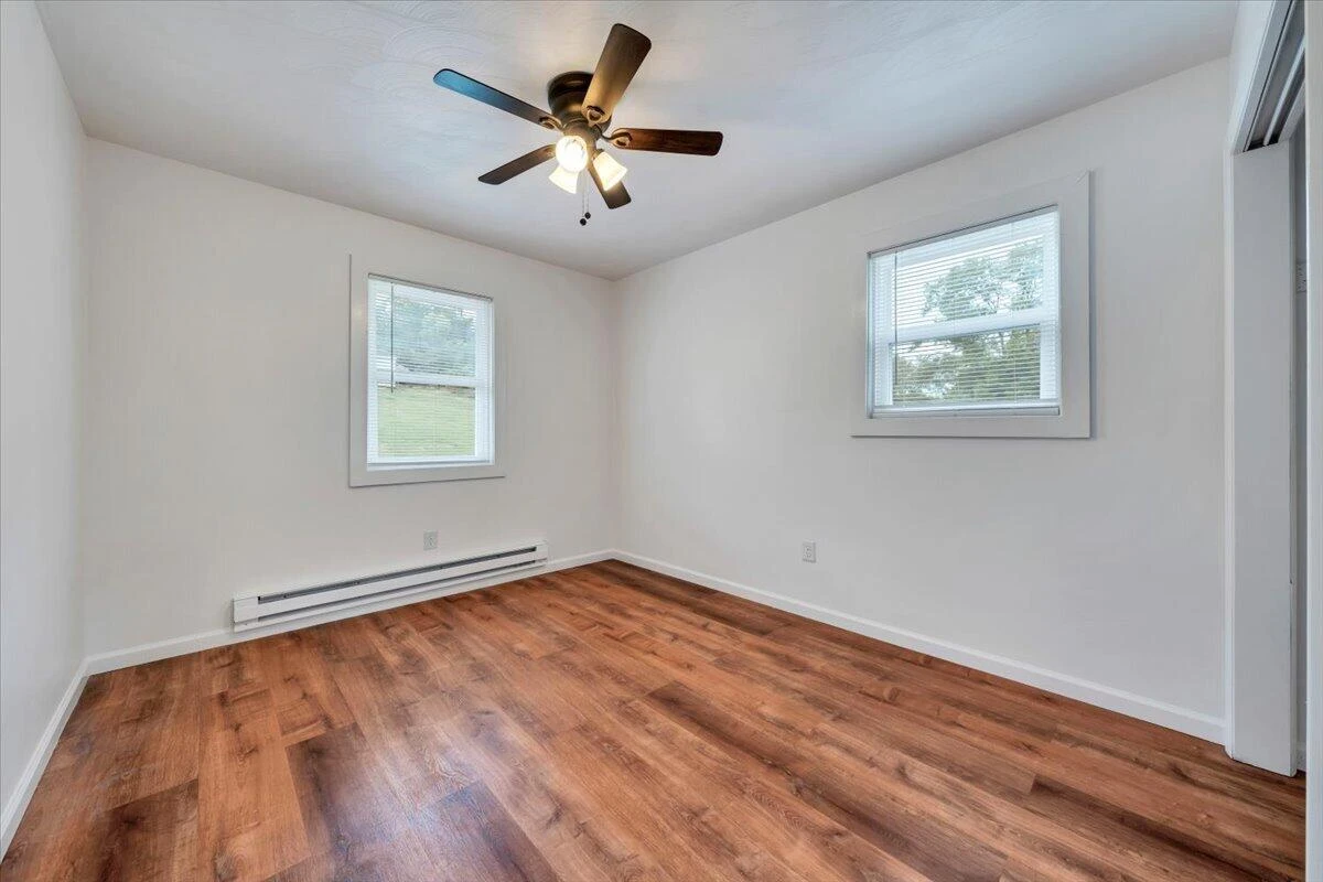 935 Depot ST NE - Photo 16