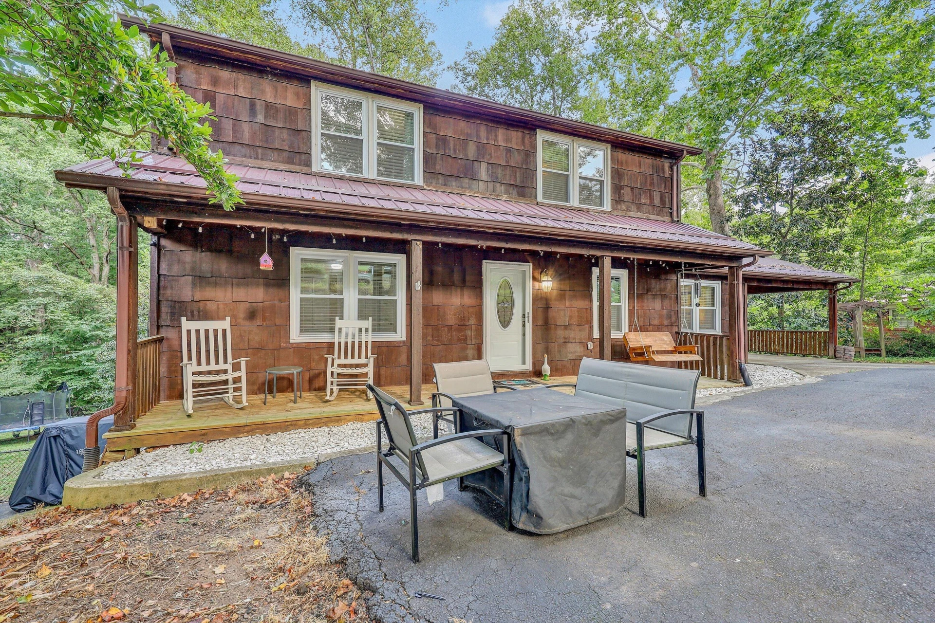 909 Hazelwood LN - Photo 6