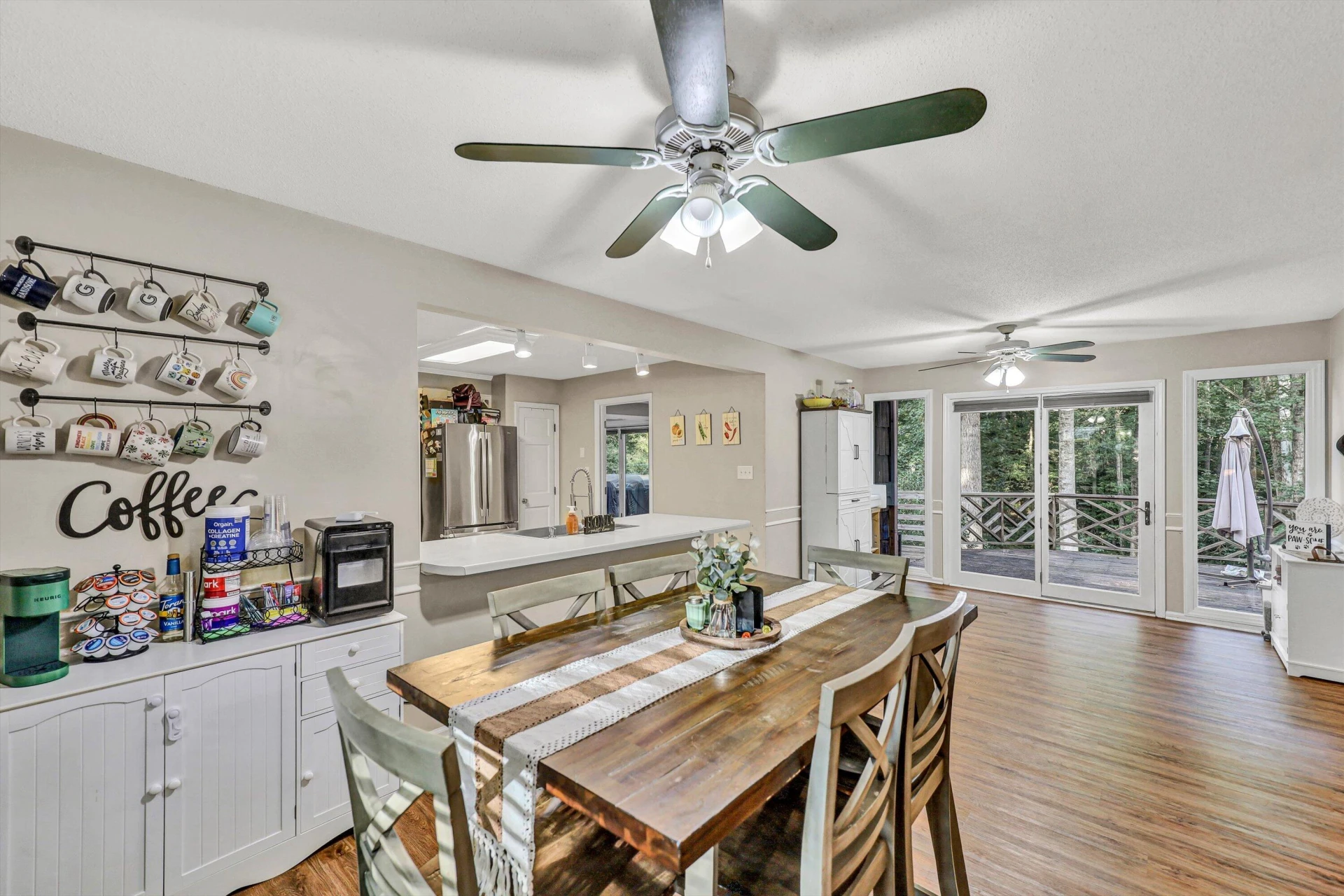 909 Hazelwood LN - Photo 11