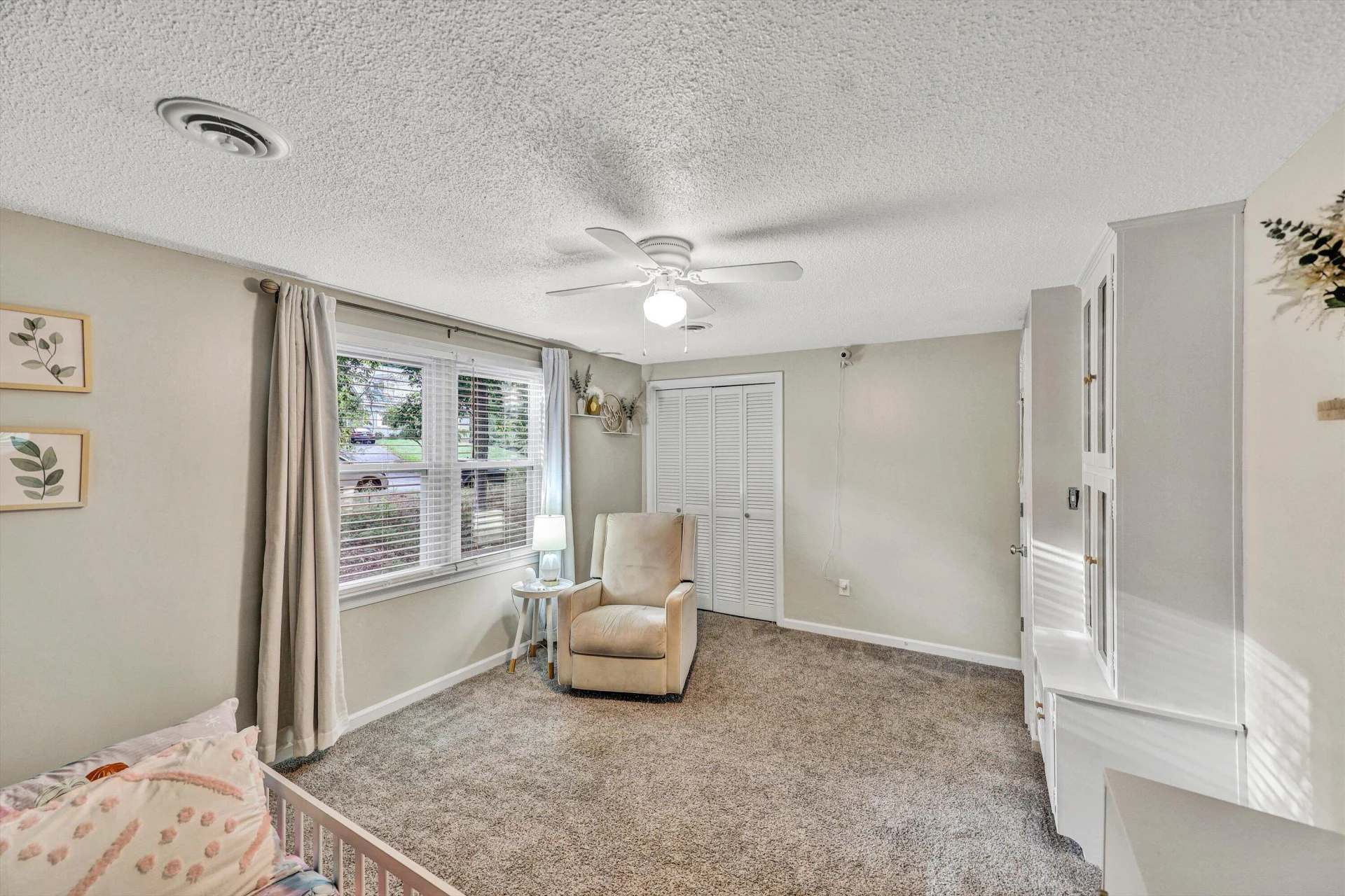 909 Hazelwood LN - Photo 18