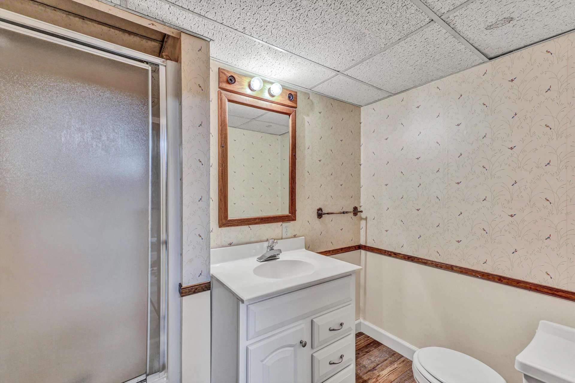909 Hazelwood LN - Photo 21